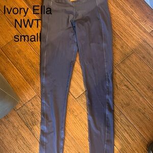 Ivory Ella purple/grey Leggings - Small new